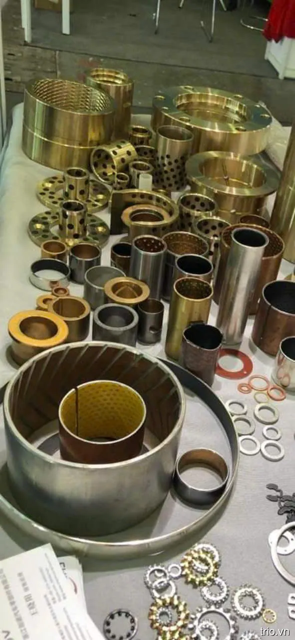 Cung cấp   bạc đồng tự bôi trơn, bạc Graphite, bạc cầu tự lựa, bạc thép
