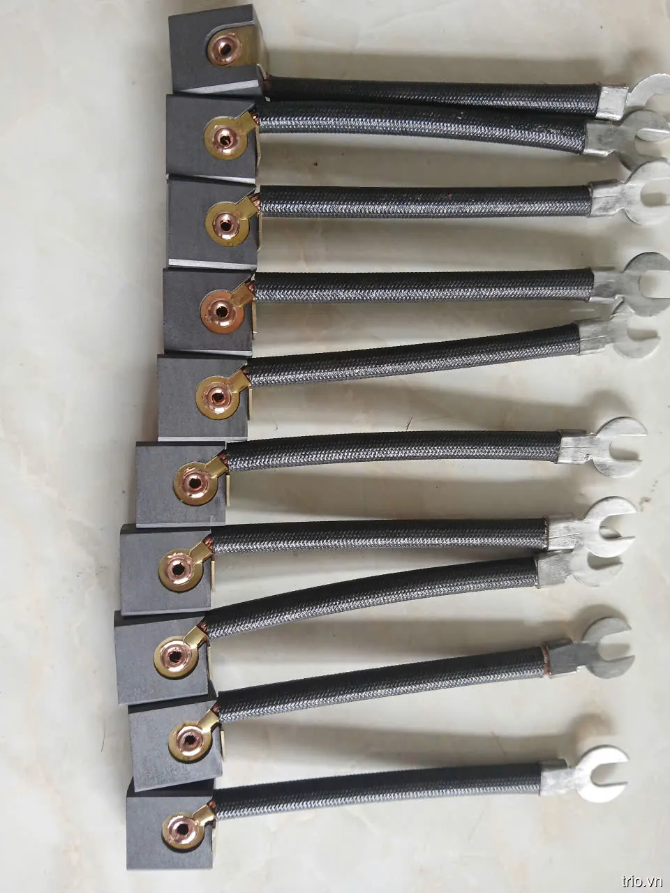 Chổi than công nghiệp ECARBON: RC53,RC73,RE12, RE28, RE60…
